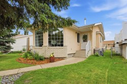 5418 46 Street Lacombe, AB T4L 1H2