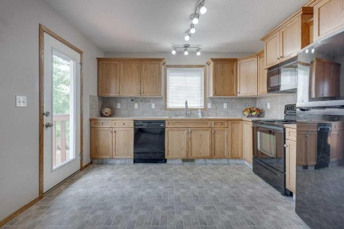 103 Landry Bend, Red Deer, AB - Indoor Photo Showing Kitchen