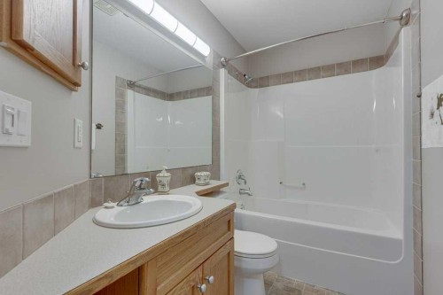 103 Landry Bend, Red Deer, AB - Indoor Photo Showing Bathroom