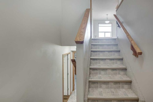 103 Landry Bend, Red Deer, AB - Indoor Photo Showing Other Room
