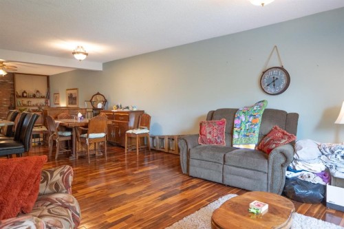 4908 47 Street, Clive, AB - Indoor Photo Showing Living Room