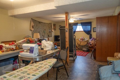 4908 47 Street, Clive, AB - Indoor