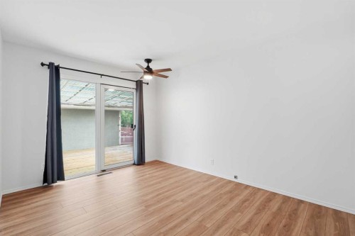 23 Fairway Avenue, Red Deer, AB - Indoor Photo Showing Other Room