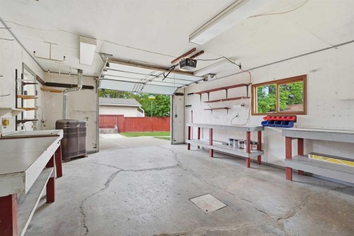 23 Fairway Avenue, Red Deer, AB - Indoor Photo Showing Garage