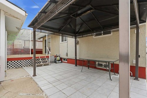 23 Fairway Avenue, Red Deer, AB -  Photo Showing Other Room