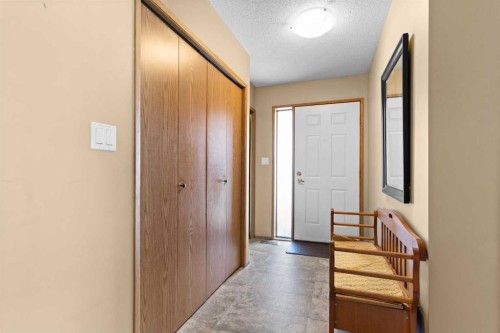 38-2821 Botterill Crescent, Red Deer, AB - Indoor Photo Showing Other Room