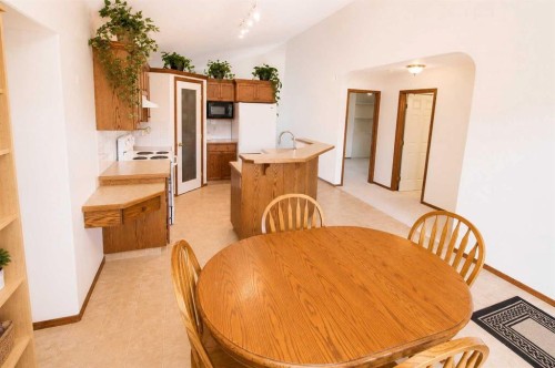 96 Duckering Close, Red Deer, AB - Indoor Photo Showing Dining Room