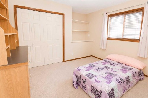 96 Duckering Close, Red Deer, AB - Indoor Photo Showing Bedroom