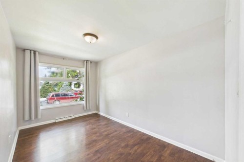 4715 43A Avenue, Red Deer, AB - Indoor Photo Showing Other Room