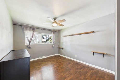 4715 43A Avenue, Red Deer, AB - Indoor Photo Showing Other Room