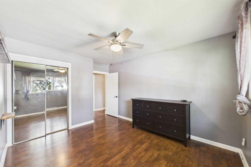 4715 43A Avenue, Red Deer, AB - Indoor Photo Showing Other Room