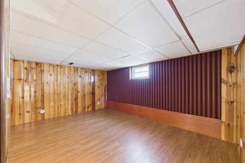 4715 43A Avenue, Red Deer, AB - Indoor Photo Showing Other Room