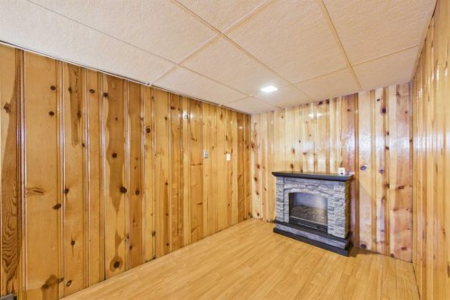 4715 43A Avenue, Red Deer, AB - Indoor With Fireplace