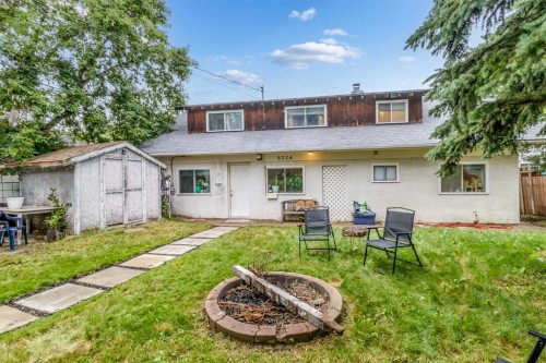 5224 50 Avenue, Sylvan Lake, AB - Outdoor