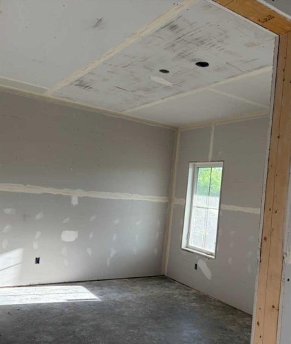 4313 43 Street, Castor, AB - Indoor Photo Showing Other Room