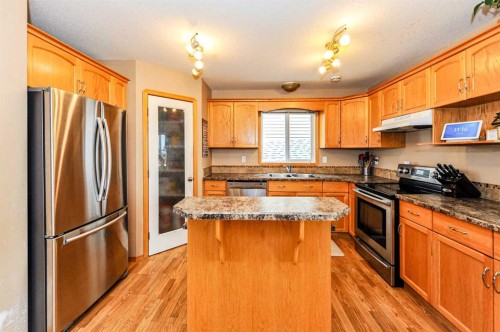 7310 46 Avenue, Camrose, AB - Indoor Photo Showing Kitchen With Double Sink