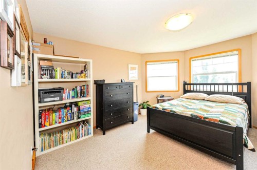 7310 46 Avenue, Camrose, AB - Indoor Photo Showing Bedroom