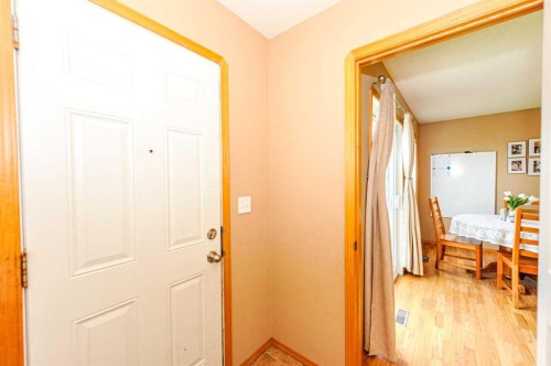 7310 46 Avenue, Camrose, AB - Indoor Photo Showing Other Room