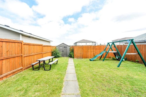 7310 46 Avenue, Camrose, AB - Outdoor
