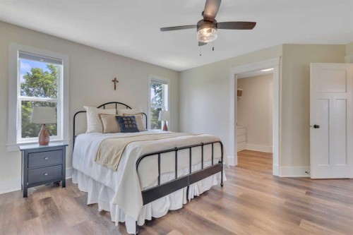 4815 49 Street, Clive, AB - Indoor Photo Showing Bedroom