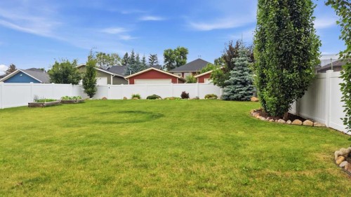 3908 49 Avenue, Ponoka, AB - Outdoor