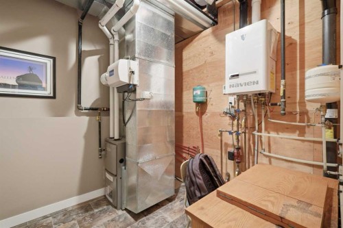 3908 49 Avenue, Ponoka, AB - Indoor