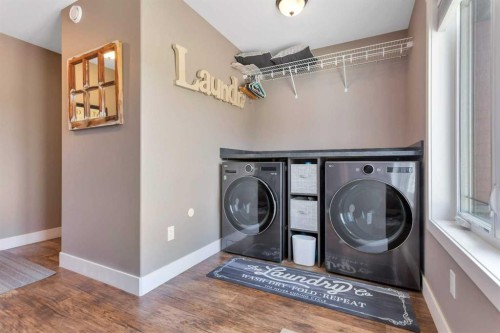 36035 Range Road 262, Rural Red Deer County, AB - Indoor Photo Showing Laundry Room