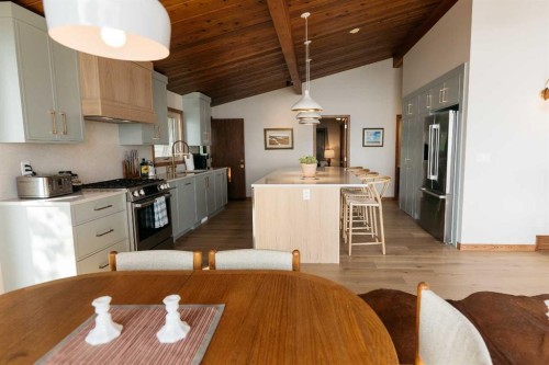 391 Birchcliff Road, Birchcliff, AB - Indoor