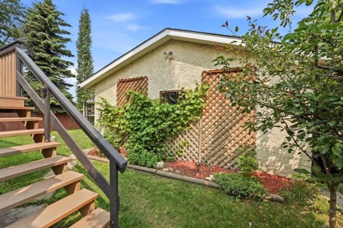 149 Mcdougall Crescent, Red Deer, AB - Outdoor