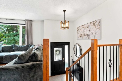 149 Mcdougall Crescent, Red Deer, AB - Indoor Photo Showing Other Room