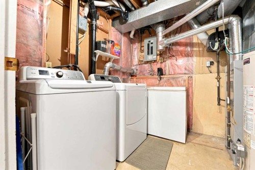 149 Mcdougall Crescent, Red Deer, AB - Indoor Photo Showing Laundry Room
