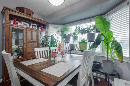 50 Grant Street, Red Deer, AB - Indoor Photo Showing Dining Room
