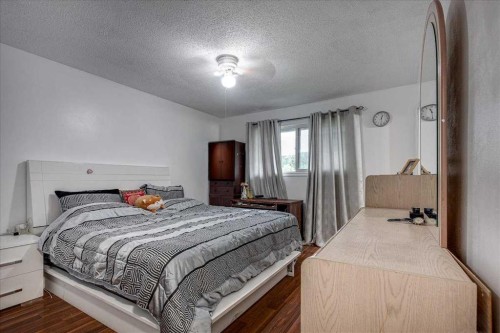 50 Grant Street, Red Deer, AB - Indoor Photo Showing Bedroom