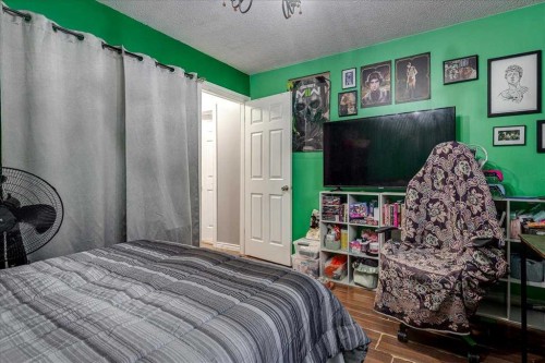 50 Grant Street, Red Deer, AB - Indoor Photo Showing Bedroom