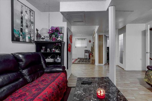 50 Grant Street, Red Deer, AB - Indoor