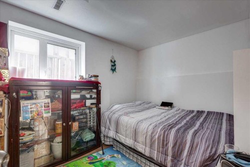 50 Grant Street, Red Deer, AB - Indoor Photo Showing Bedroom