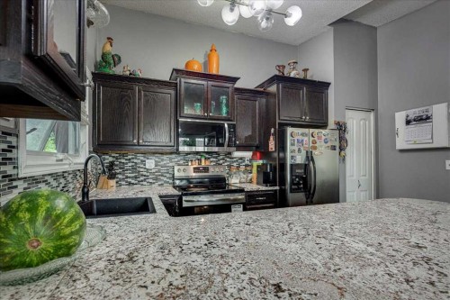 50 Grant Street, Red Deer, AB - Indoor Photo Showing Kitchen