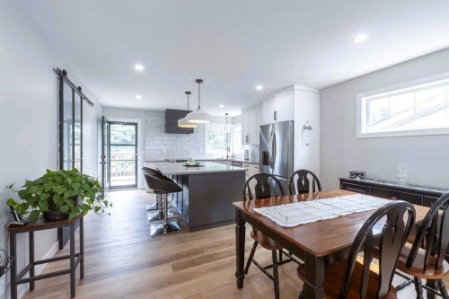 19 Royal Crescent, Lacombe, AB - Indoor Photo Showing Dining Room