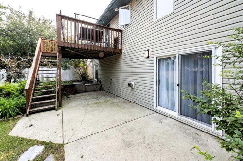 19 Royal Crescent, Lacombe, AB - Outdoor With Deck Patio Veranda With Exterior