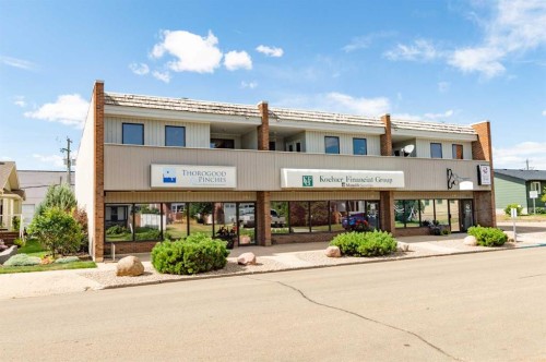 204-4814A 49 Street  Stettler, AB T0C 2L2