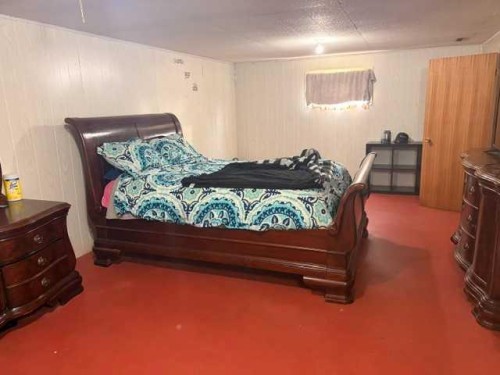 5316 53 Avenue, Bashaw, AB - Indoor Photo Showing Bedroom