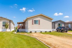 65-15 Mackenzie Ranch Way Lacombe, AB T4L 0B4
