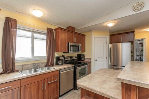 65-15 Mackenzie Ranch Way, Lacombe, AB 
