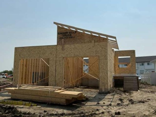 15 Ellington Crescent, Red Deer, AB - Outdoor