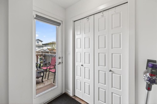 318 Teasdale Drive, Red Deer, AB - Indoor Photo Showing Other Room