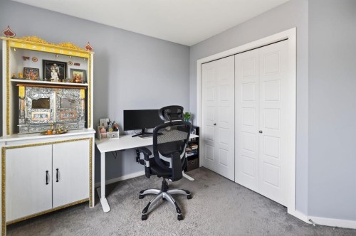 318 Teasdale Drive, Red Deer, AB - Indoor Photo Showing Office