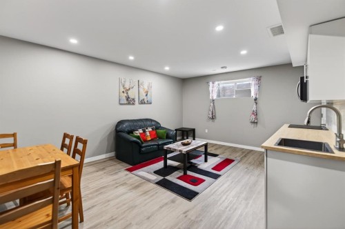 318 Teasdale Drive, Red Deer, AB - Indoor