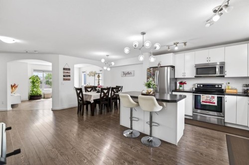 318 Teasdale Drive, Red Deer, AB - Indoor Photo Showing Other Room
