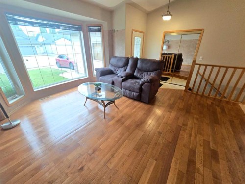 12 Archibald Crescent, Red Deer, AB - Indoor Photo Showing Living Room
