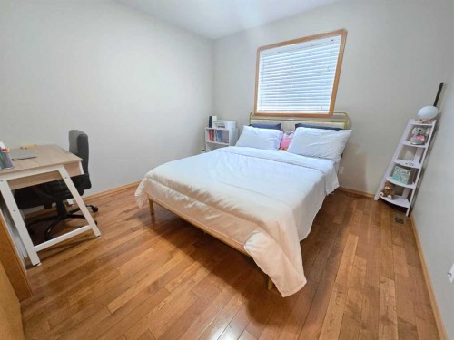 12 Archibald Crescent, Red Deer, AB - Indoor Photo Showing Bedroom